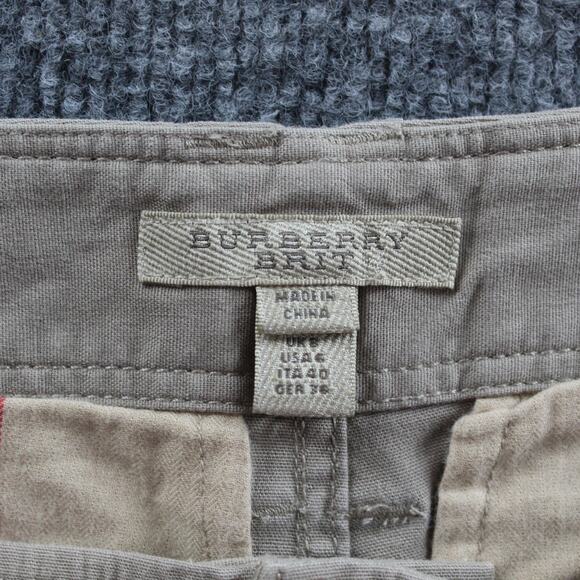 Burberry Brit Shorts Women 6 Pleated Cuffed Chino Khaki Preppy Quiet Luxury Chic - Picture 4 of 9